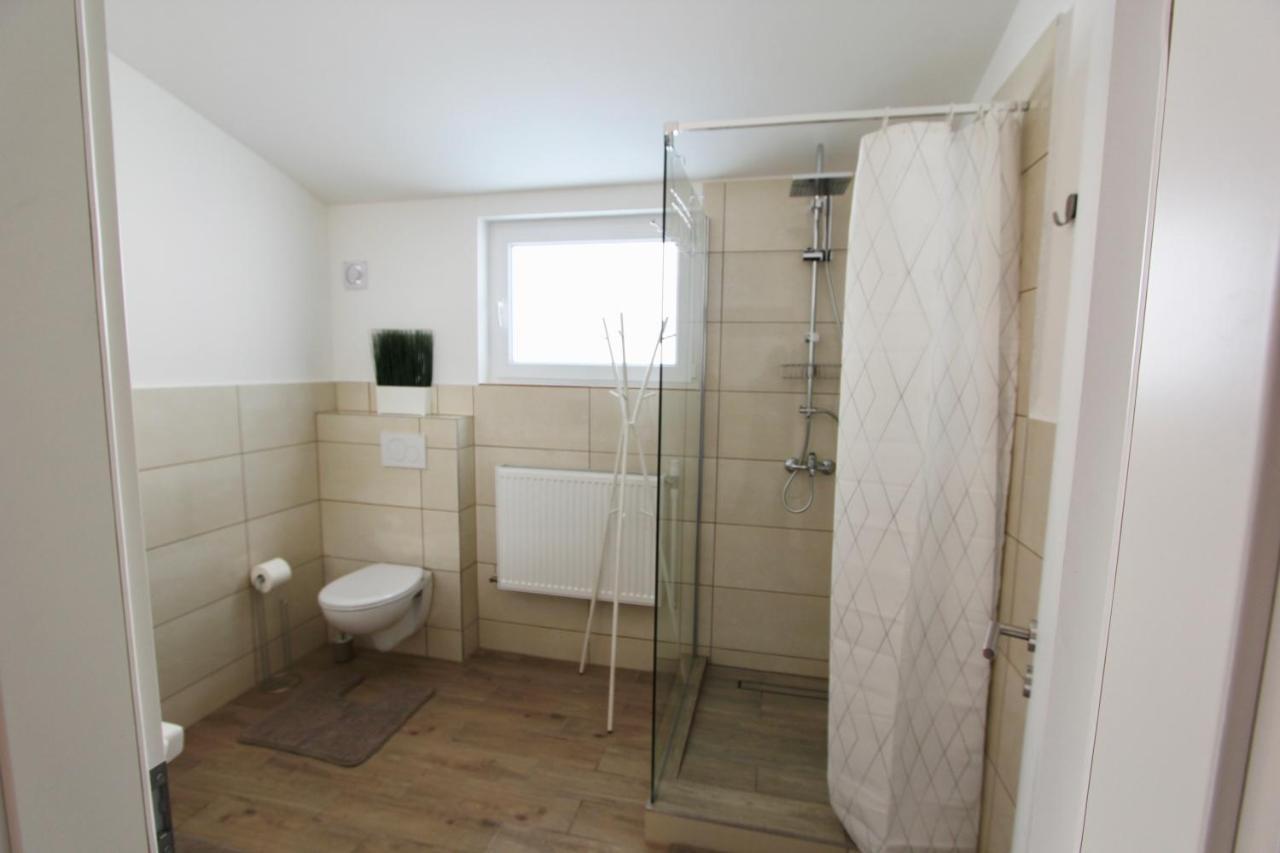 Wunderschoen Zwischen Ortsausgang Und Waldesrand Gelegene, Schoene Apartments ヘルツォーゲンラート エクステリア 写真